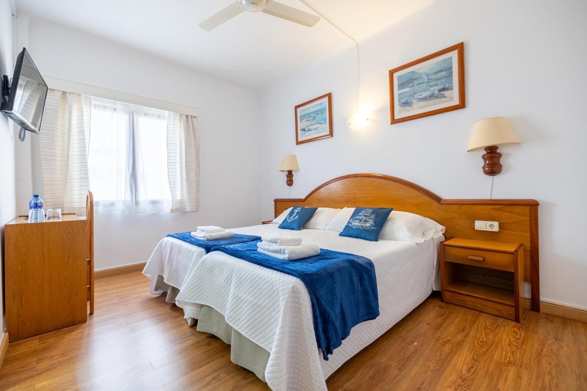 Hostal Doris - Adults Only Colonia de Sant Jordi Zewnętrze zdjęcie